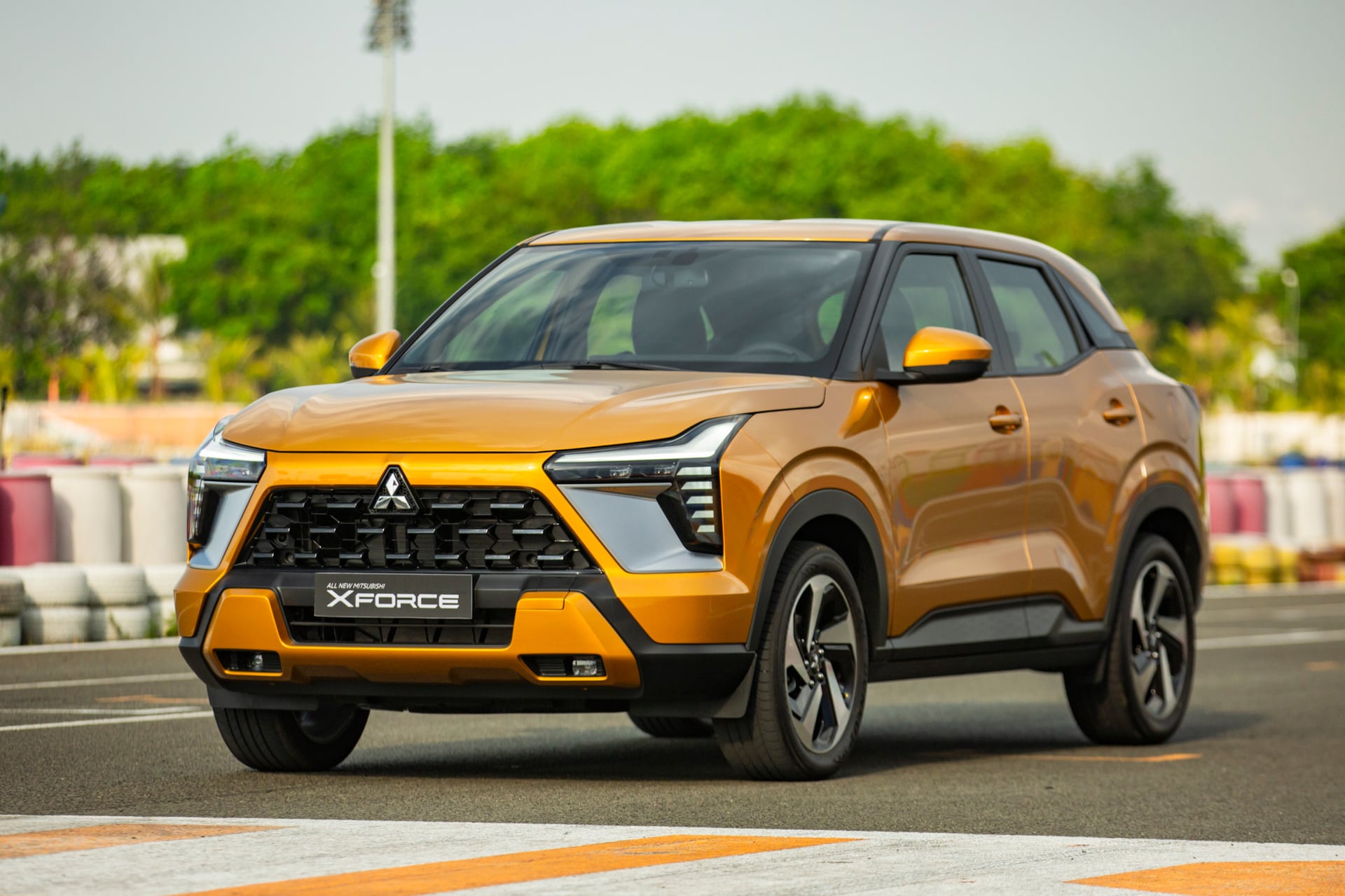 Vị thế ôtô Nhật tại Việt Nam: Mitsubishi từ kẻ 'thất thế' đến cú lội ngược dòng Vị thế ôtô Nhật tại Việt Nam: Mitsubishi từ kẻ 'thất thế' đến cú lội ngược dòng