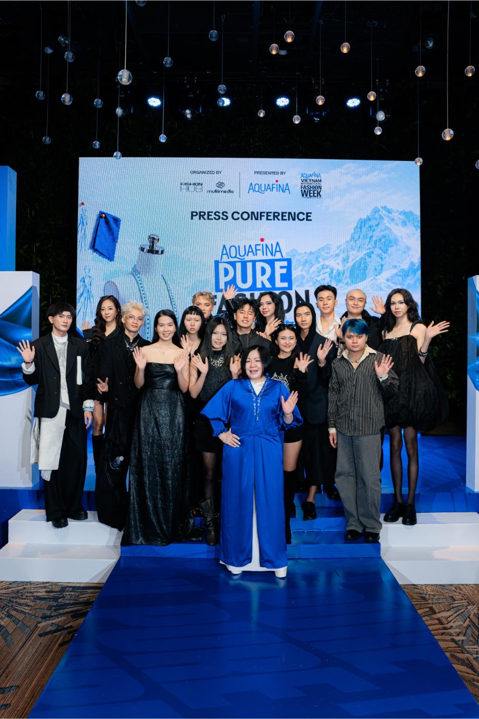 2. Madame Trang Lê Cùng Top 15 Thí Sinh Tại Họp Báo Aquafina Pure Fashion 2026