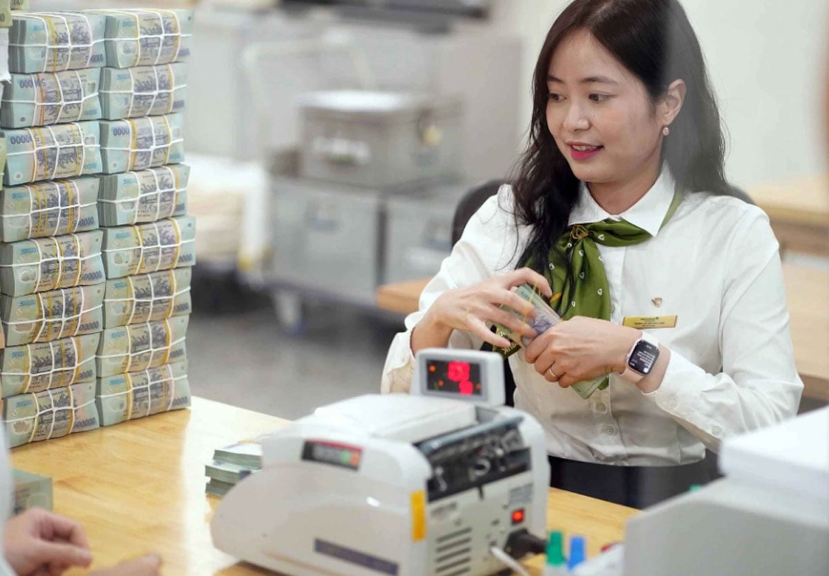 Ngan Hang Nang Muc Cong Them Lai Suat Muc Thuc Nhan Len Sat 10 Nam 1