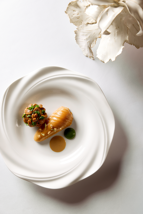 The Reverie Saigon & Tập đoàn ZS Hospitality giới thiệu nhà hàng Lys: Ẩm thực Pháp đương đại “Đơm Hoa” liữa lòng Sài Gòn The Reverie Saigon & Tập đoàn ZS Hospitality giới thiệu nhà hàng Lys: Ẩm thực Pháp đương đại “Đơm Hoa” liữa lòng Sài Gòn