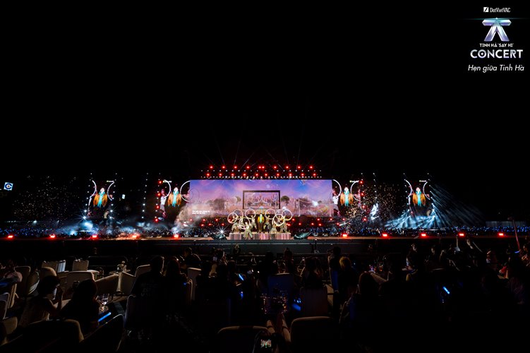 Tinh Hà “Say Hi” Concert Day 4 sẽ diễn ra vào ngày 15/11 tại Hà Nội Tinh Hà “Say Hi” Concert Day 4 sẽ diễn ra vào ngày 15/11 tại Hà Nội